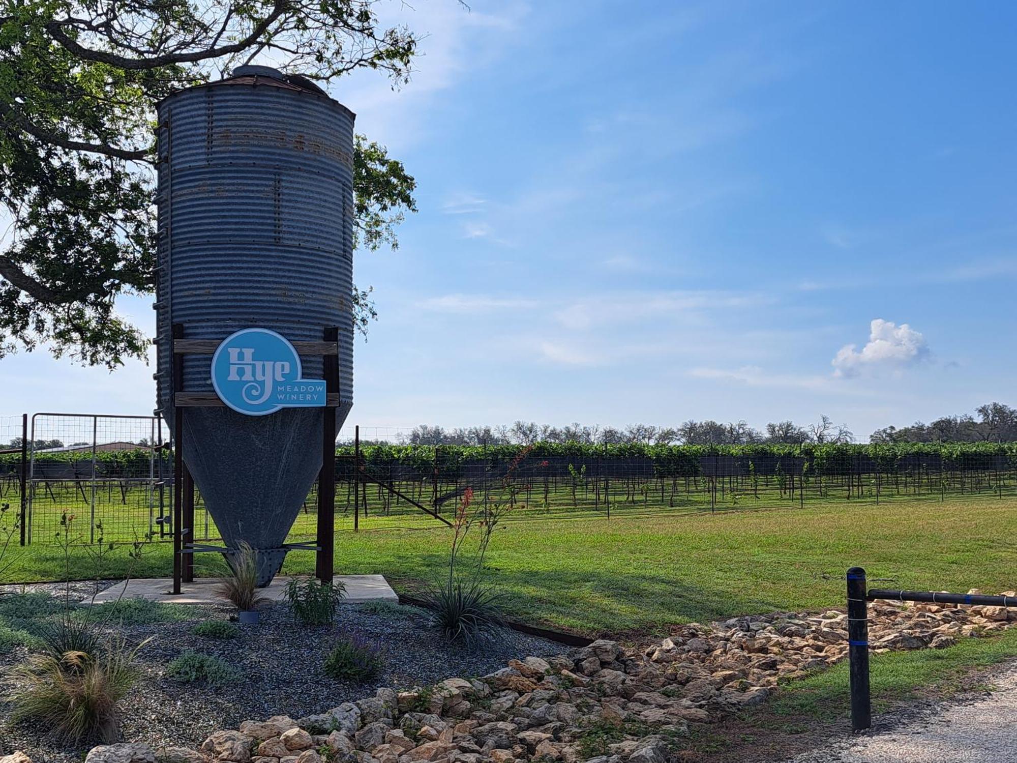 The Container Retreat @ 290 Wine Trail #1 Escape To Hye, Tx Villa Bagian luar foto